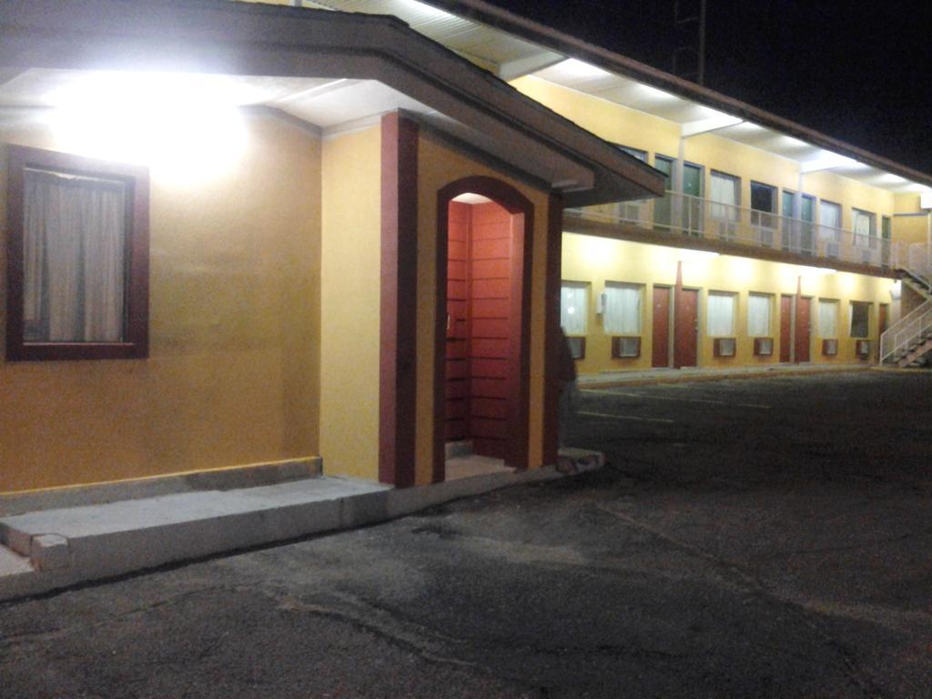 Sweets Inn Motel New Orleans Buitenkant foto
